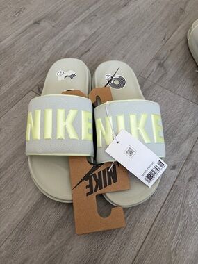 Nike women's slides brand new with tags